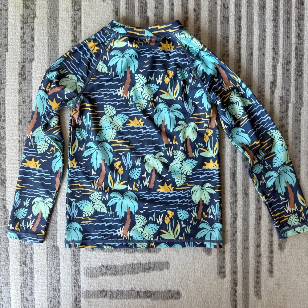 NWT H&M Tropical Print RashGuard - Picture 2 of 5